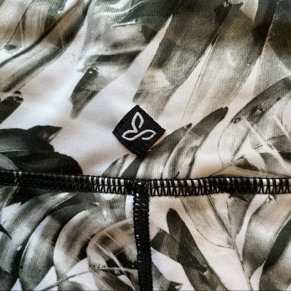 PRANA Leaf Print Roxanne Cropped Workout Leggings Medium - Picture 7 of 7
